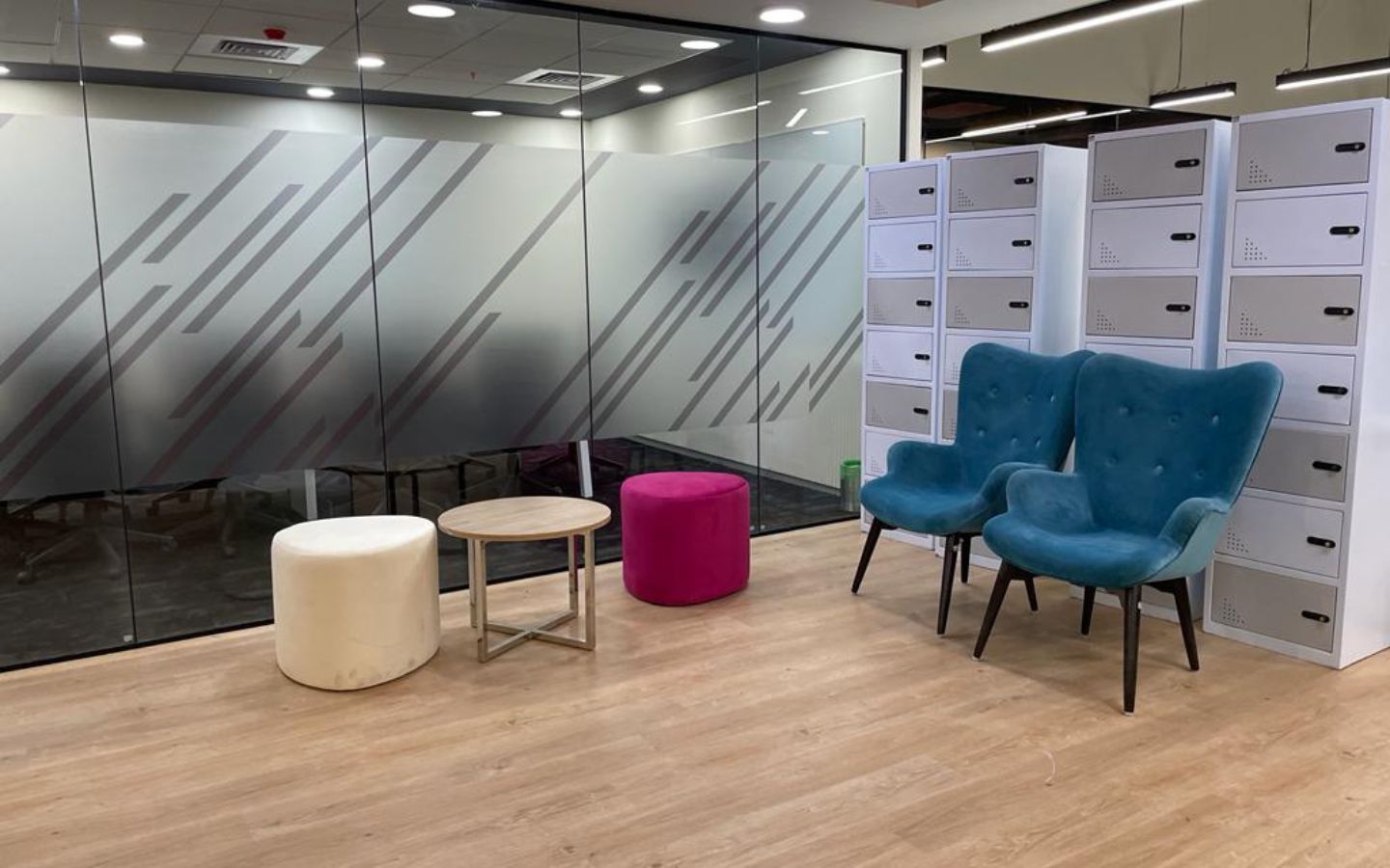 dickenson road.jpg Managed Office Space for rent in Dickenson Road